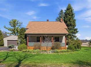 8 Clinton St, Clifton, OH 45316