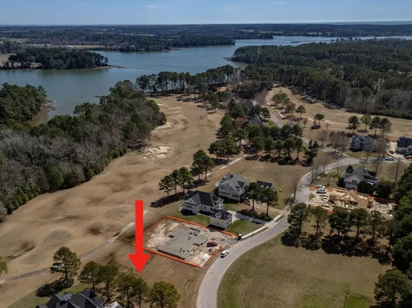 410 Arnies Loop, Cape Charles, VA 23310