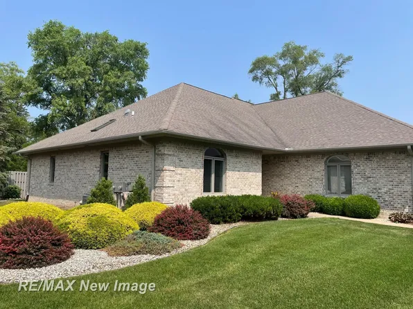 161 Canterbury Ct, Saginaw, MI 48638