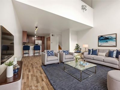 1088 Cabrillo Park Dr APT A, Santa Ana, CA, 92701