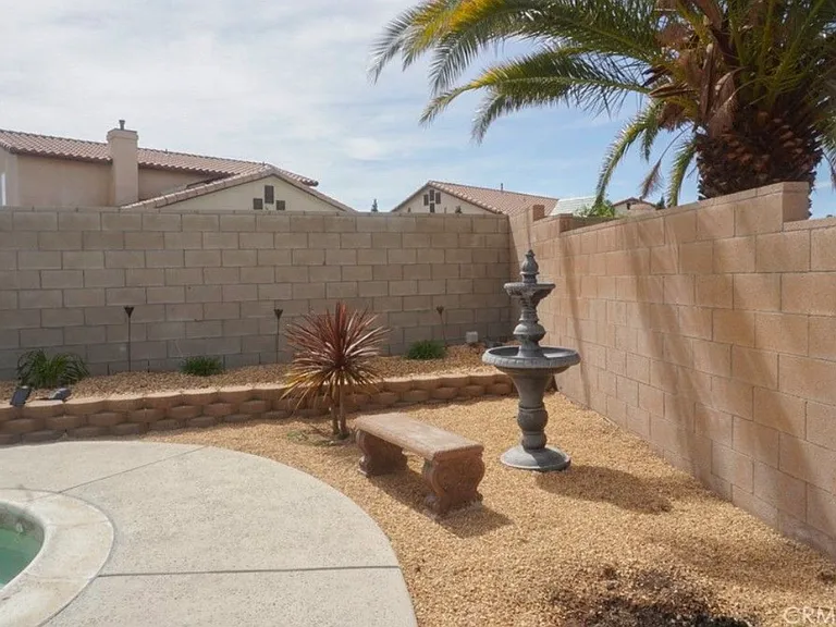 12661 Shorewood Ln — Photo 10