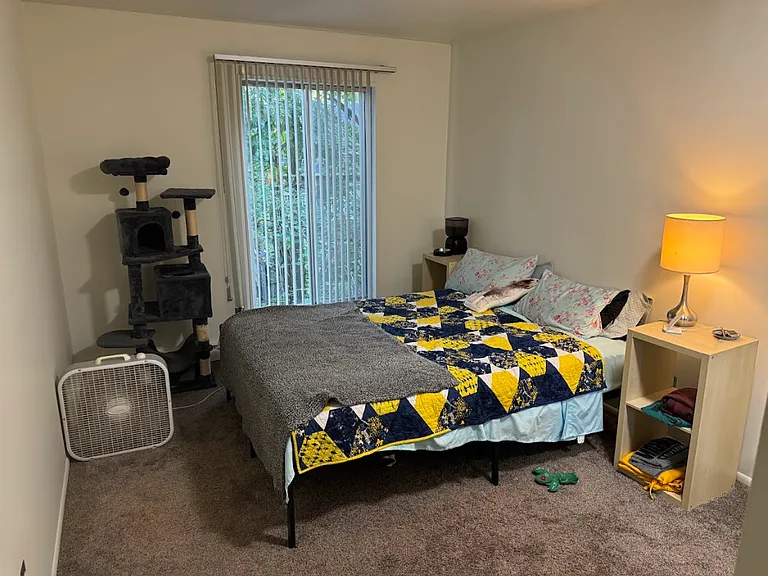 712 W Huron St #203 — Photo 6