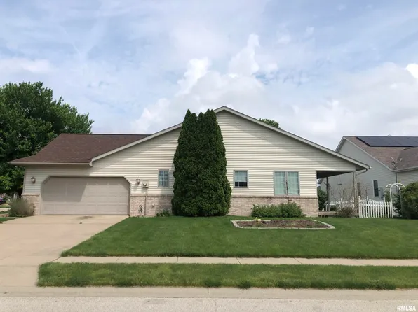 3700 Satinwood Dr, Springfield, IL 62712
