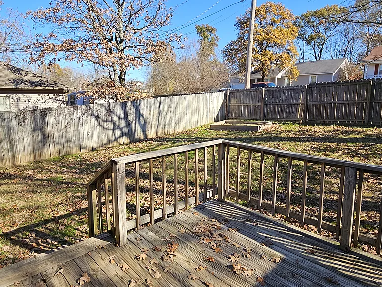 128 Plumdale Dr — Photo 15