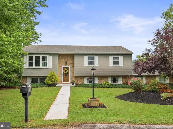 60 Red Stone Dr, York Haven, PA 17370