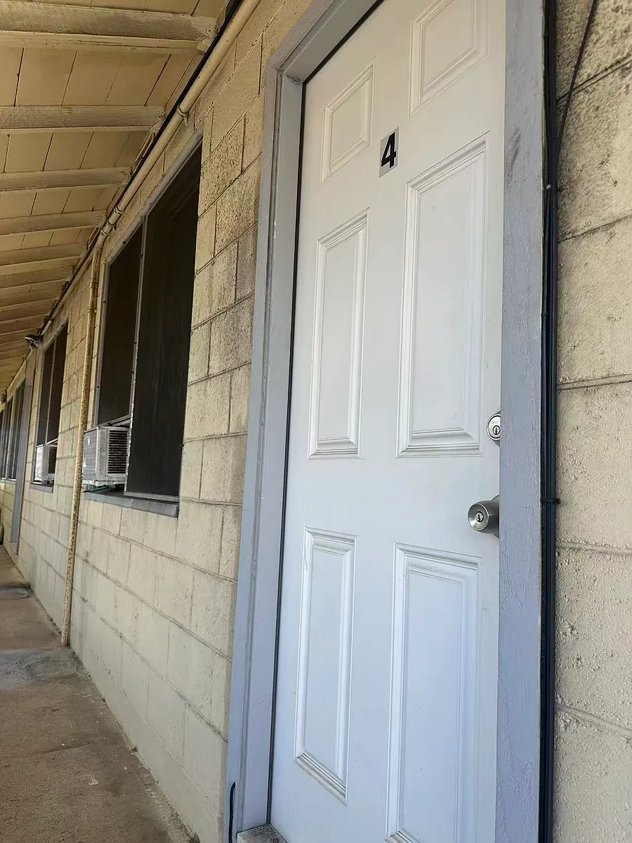 Building Photo - 1611 Kahai St