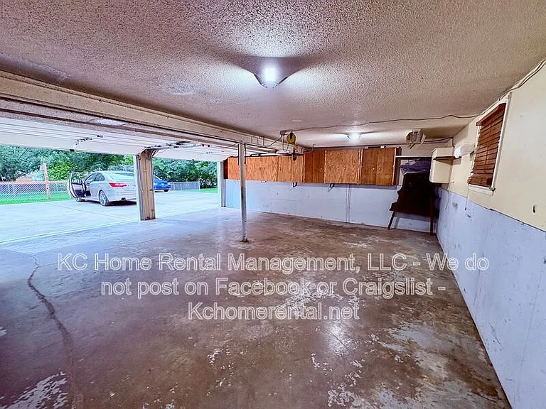 6012 Noland Rd — Photo 29