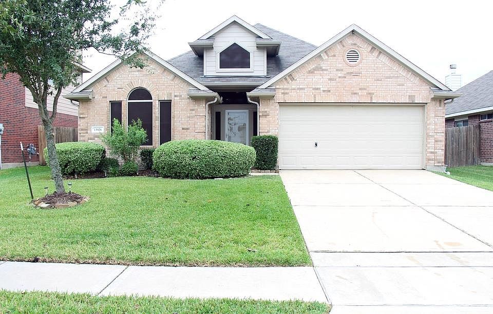 1st image of 13926 Fayridge Dr
