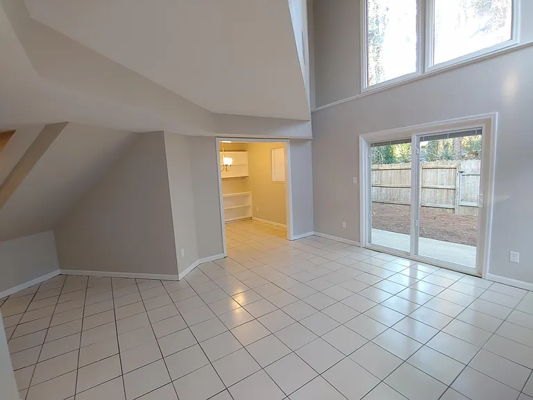 3693 Donovan Dr #B — Photo 13
