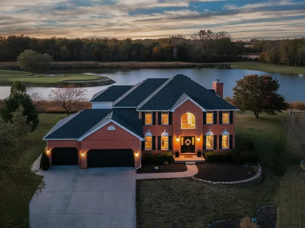 3 Pebblebrook Ct, Bloomington, IL 61705