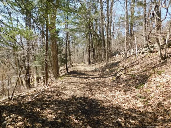 000 Guinea Road, Sharon, CT 06069