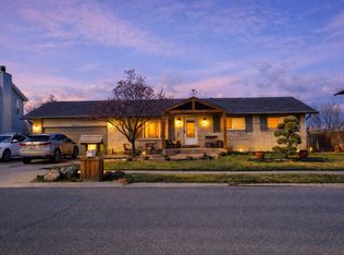 10564 Weeping Willow Dr, Sandy, UT 84070