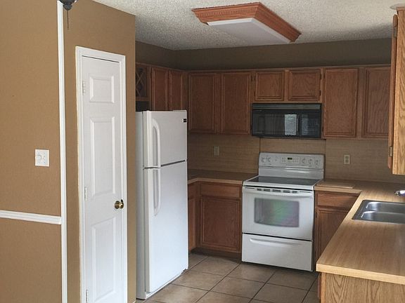 4th image of 6308 Brookcrest Dr