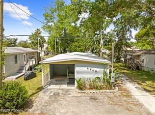6380 Richard Dr, Weeki Wachee, FL 34607