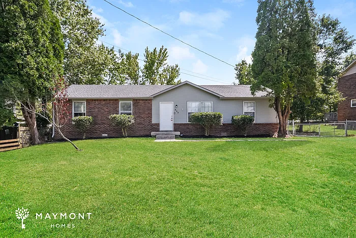 3 bed, 1.5 bath, 1025 sqft, $1,395 — Photo 1