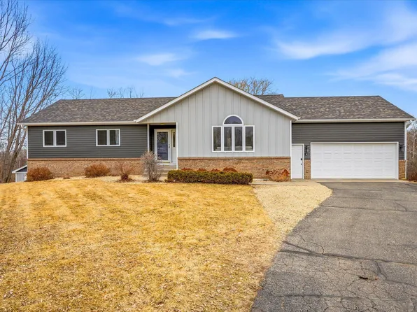 707 Erickson Ct, Sauk Rapids, MN 56379