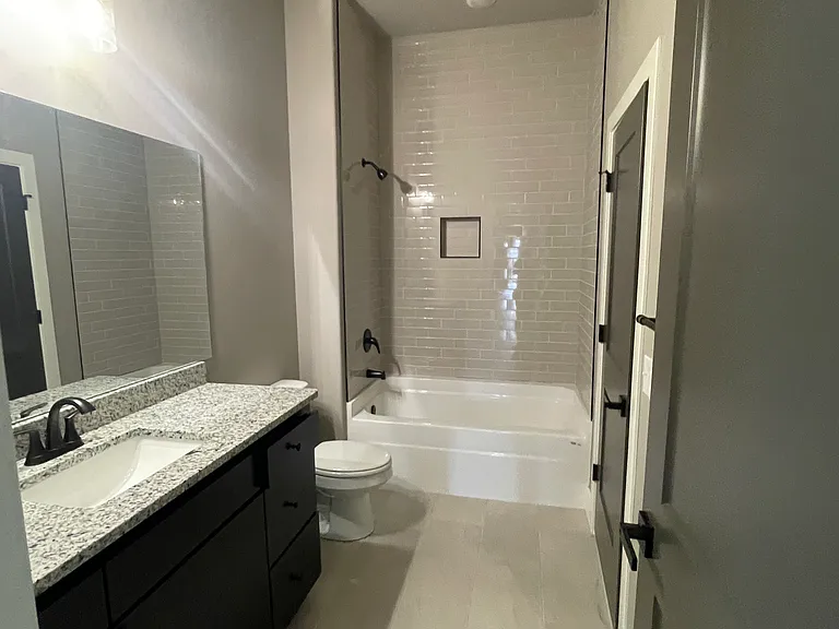 480 Rosedale Pl — Photo 16