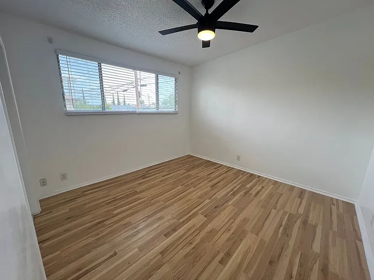 Glendale Terrace Apartments - AC Townhomes LLC — Photo 11