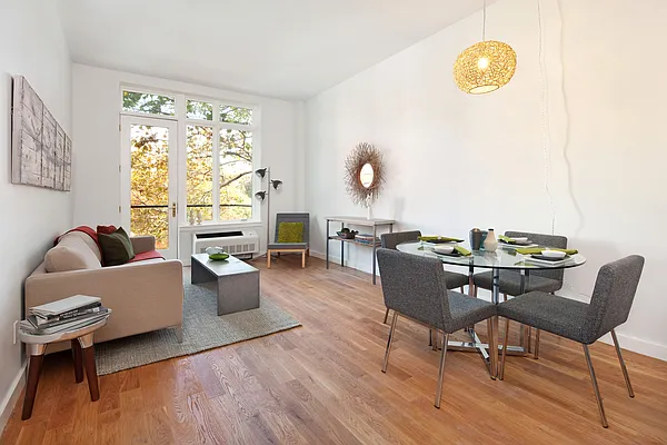 Rented by REALTY BY TRU LLC | media 2