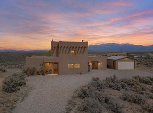 193 Tune Dr, El Prado, NM 87529