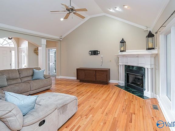 5th image of 241 Kelsey Lynn Ln