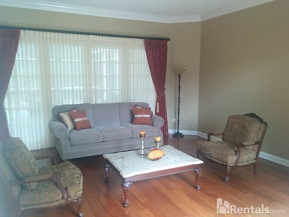 2nd image of 708 Glen Eagle Dr