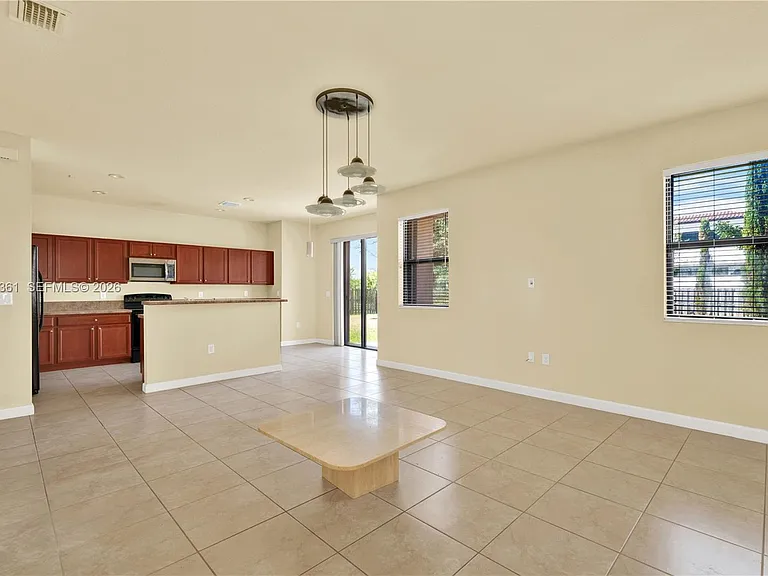 11924 SW 155th Ct — Photo 6