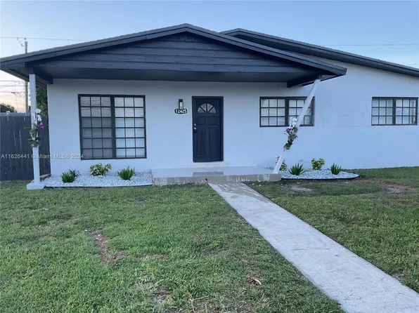12425 SW 188th Ter, Miami, FL 33177