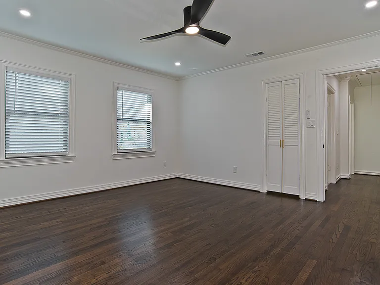 1835 Cedar Crest Blvd — Photo 23