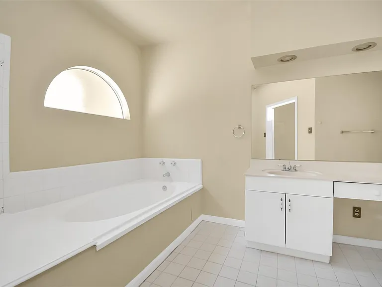 4123 Valedon Ln — Photo 23