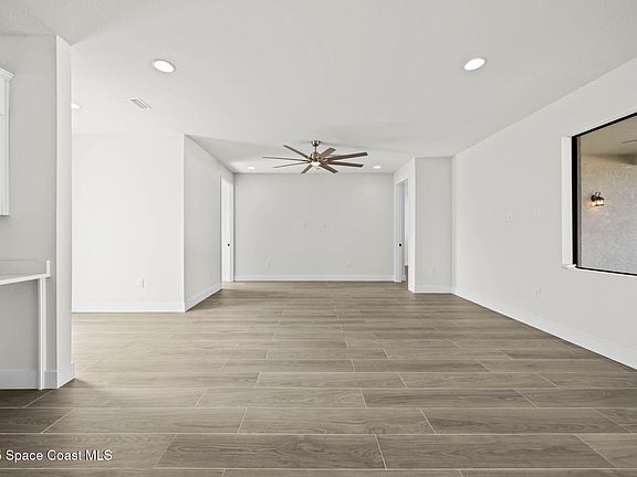 4th image of 2275 Cogan Dr