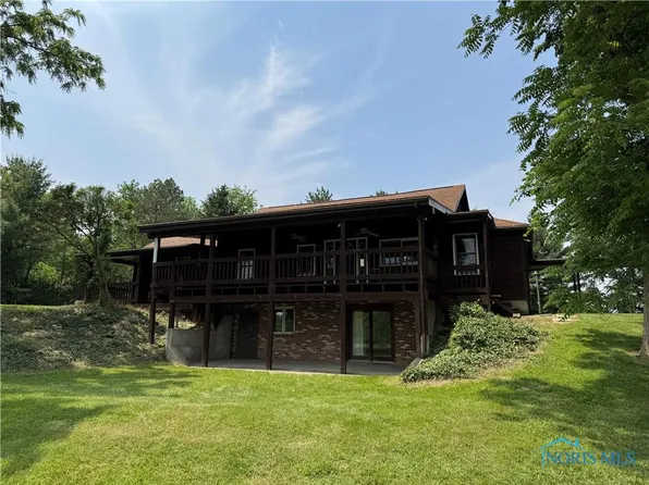 9208 County Road T, Liberty Center, OH 43532