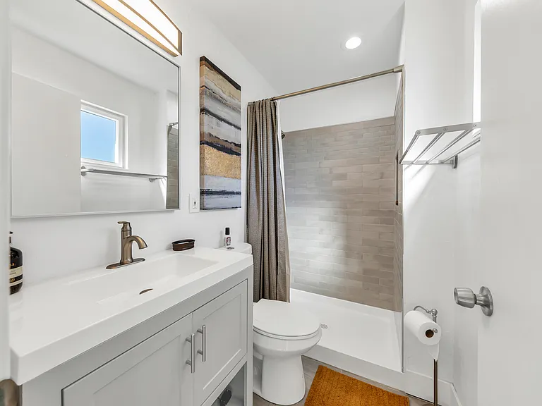 2026 Regis Dr — Photo 24
