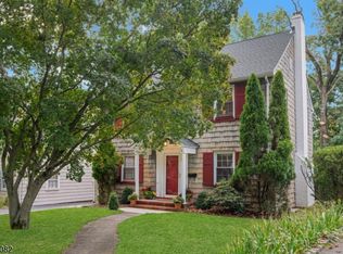 17 Howard St, Verona Twp., NJ 07044