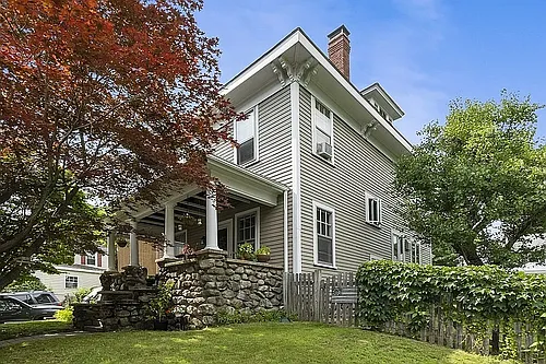 132 Fountain St Photo 1