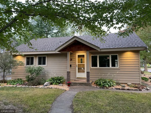 3857 Xenia Ave N, Robbinsdale, MN 55422