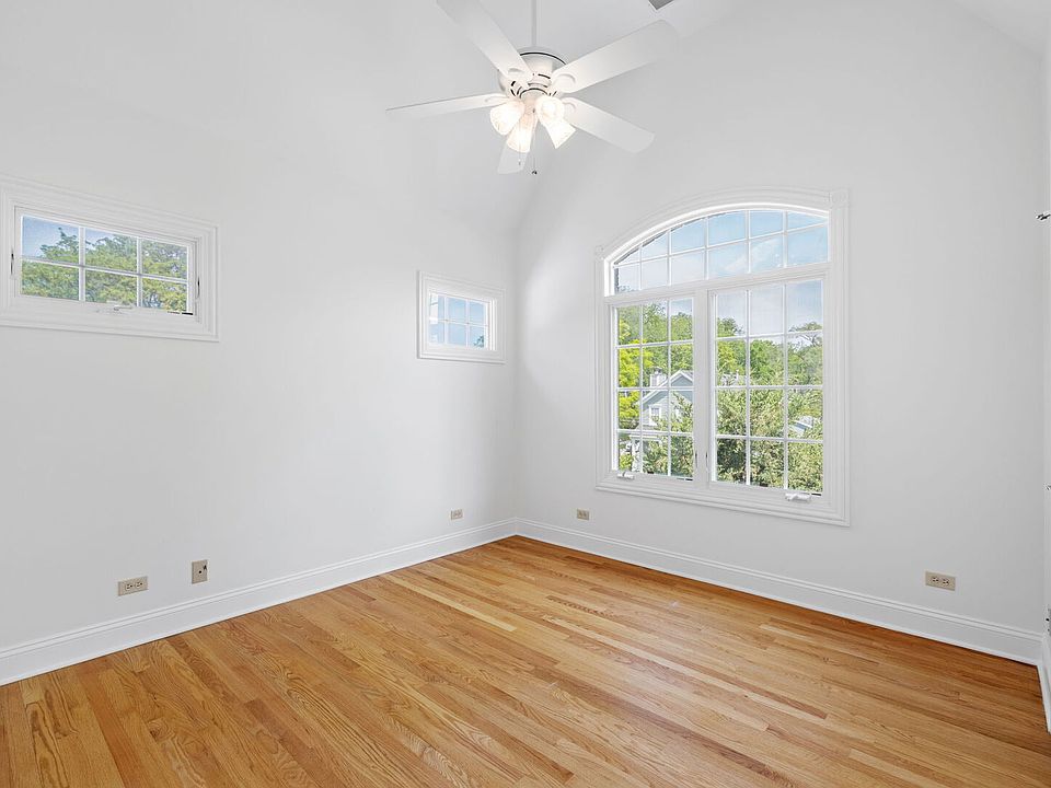 2nd image of 122 W 5th St