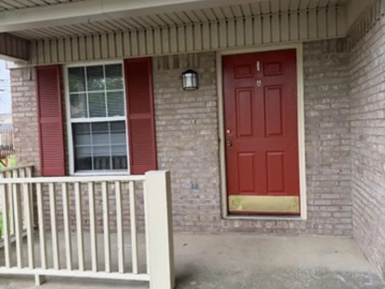 207 Aqueduct Dr — Photo 1