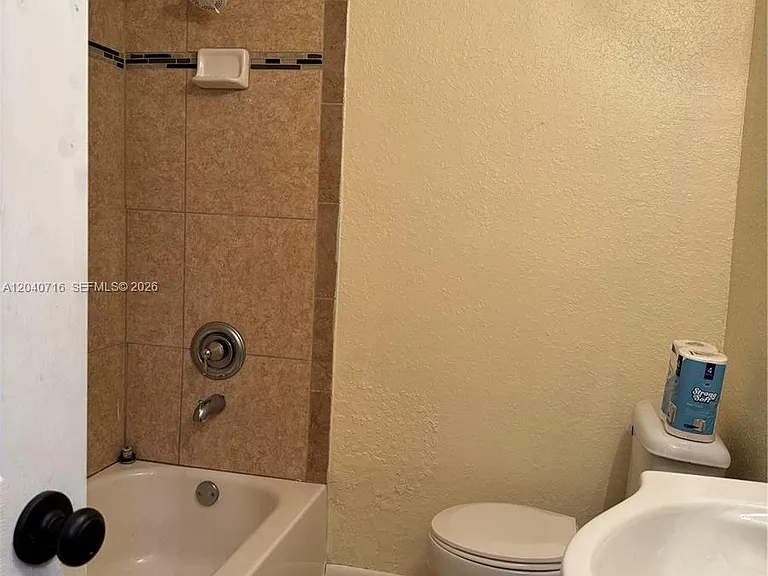9410 Gilchrist Ct — Photo 8