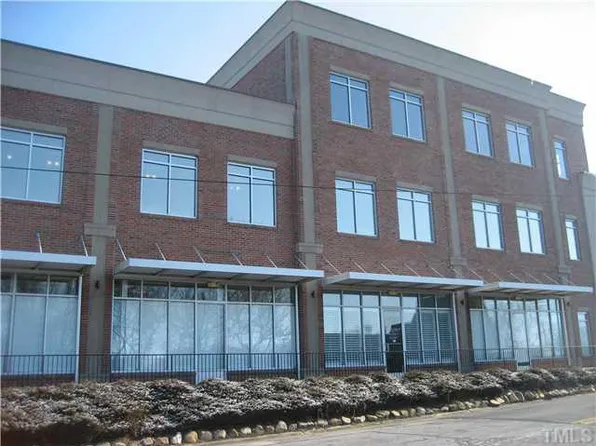 101 E Market St #2G, Smithfield, NC 27577
