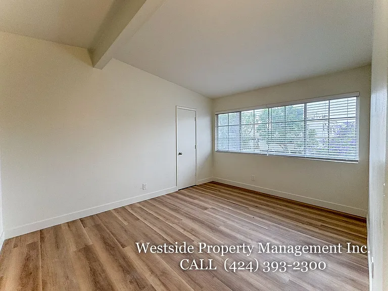 3630 Midvale Ave #11 — Photo 12