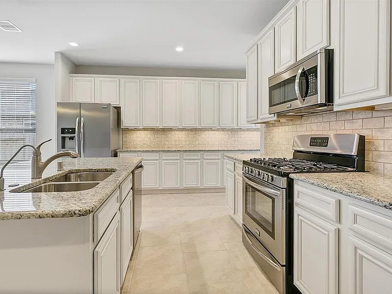 14019 S Wind Cave Ct — Photo 7