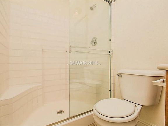 3rd image of 10255 Headrick Dr