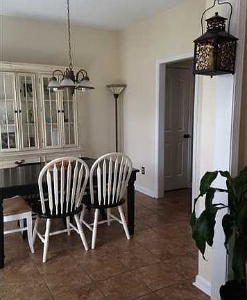 5th image of 160 Blue Lake Dr