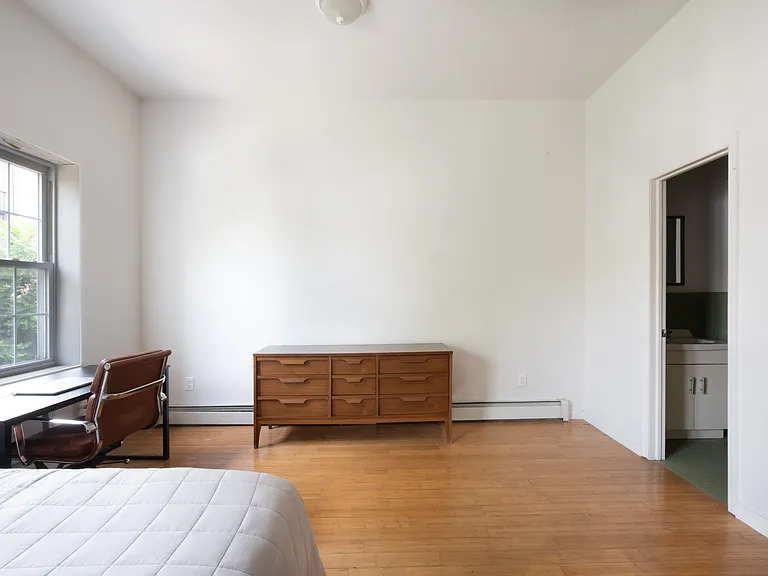 541 Gates Ave #3 — Photo 3