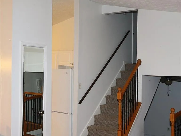 2995 Meadow Wood Ct — Photo 9