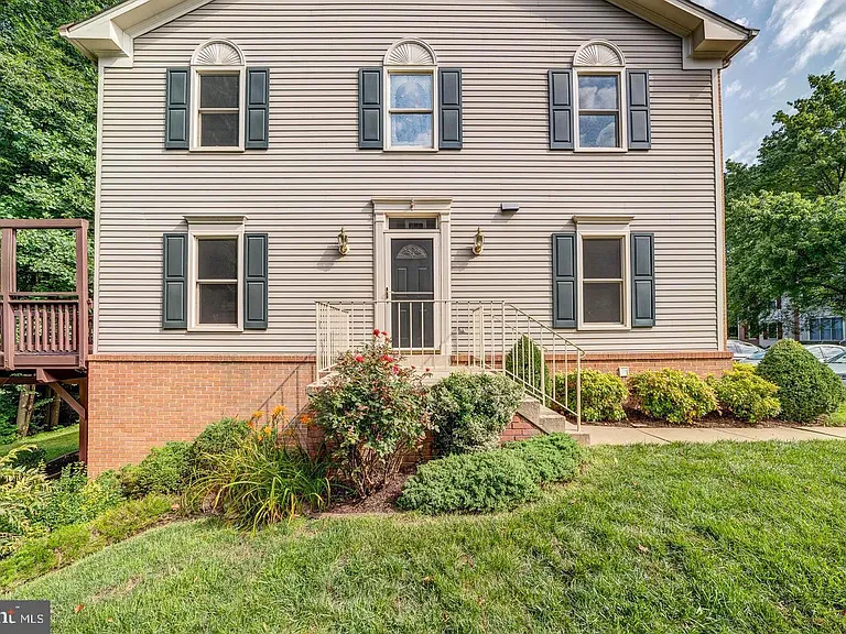 7208 Burton Hill Ct — Photo 1