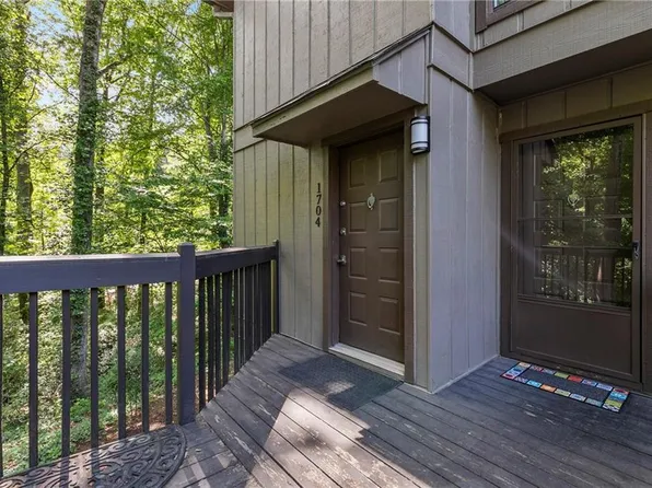 1704 Cumberland Ct SE, Smyrna, GA 30080