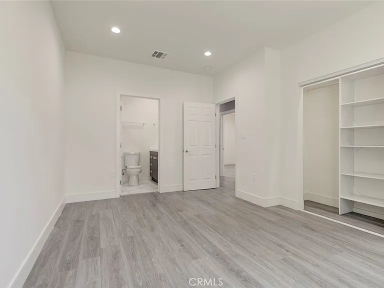 6954 Jellico Ave — Photo 40