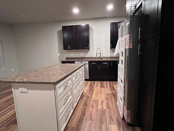 5th image of 13817 W Redding Dr